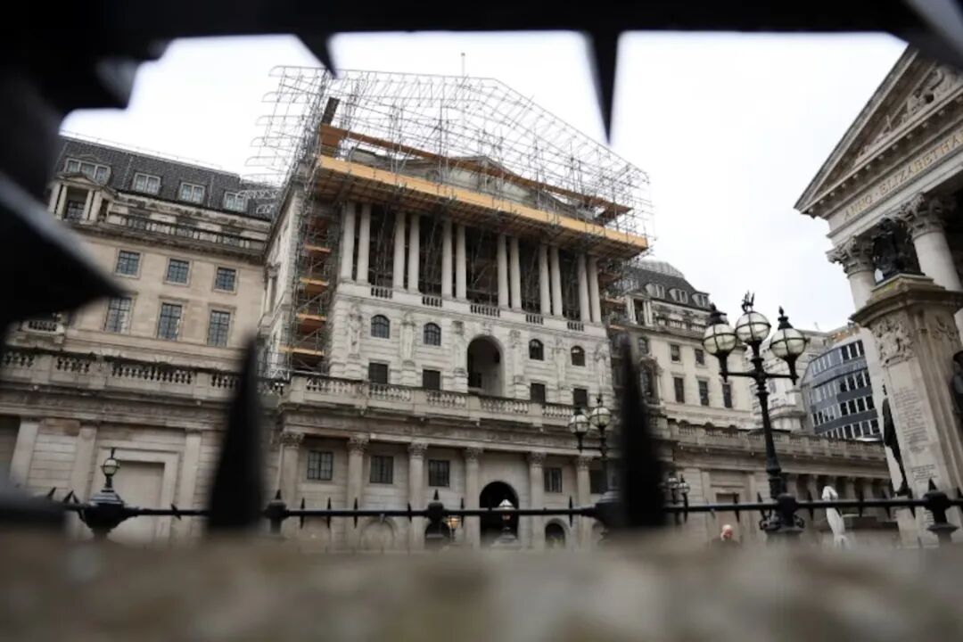 英镑GBPUSD强势信号出现！英国7月GDP大超预期，加息押注急升